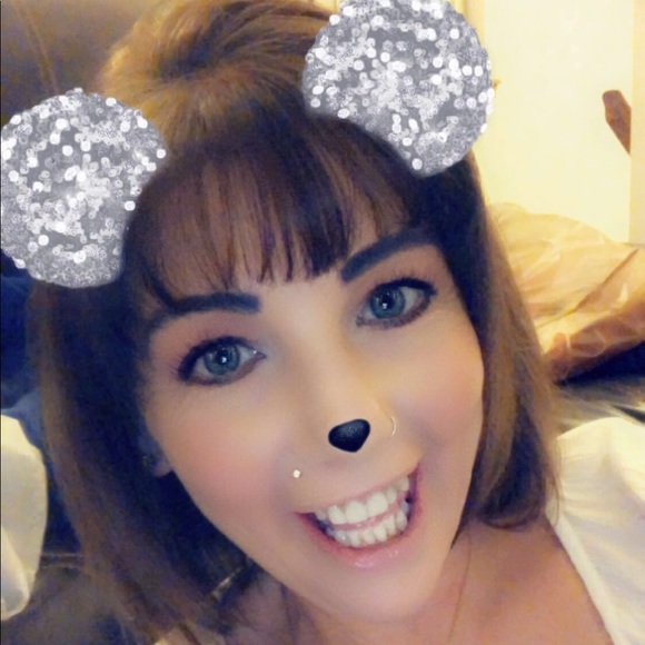 Profile Picture of Heather Overturf (@heathero1975) on Poshmark