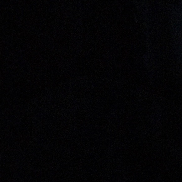 Profile Picture of Chloe Carrier (@chloecarrier) on Poshmark