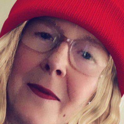 Profile Picture of Moira McCabe (@Moira_4) on Twitter