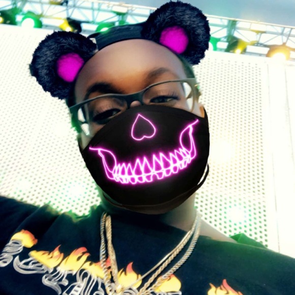 Profile Picture of Jarnell Johnson (@disjohnnyyy) on Poshmark