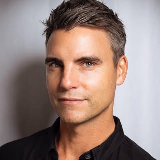 Profile Picture of Colin Egglesfield (@colinegglesfield) on Instagram