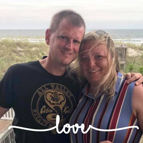 Profile Picture of Amanda Simpson (@amandasimpso714) on Poshmark