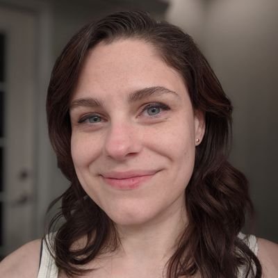 Profile Picture of Cynthia  💬 Heider (@comebackcities) on Twitter