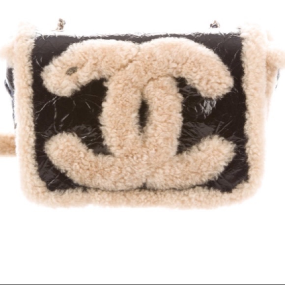 Profile Picture of Katherine Tipsword (@katippy744) on Poshmark