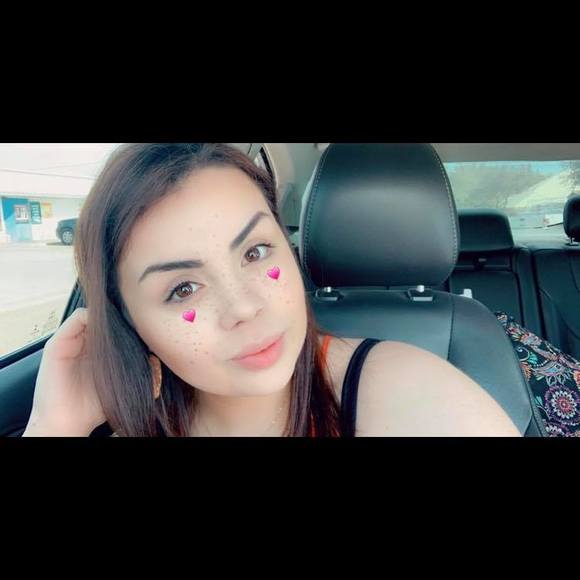 Profile Picture of Brittney Ramirez (@bramirez2417) on Poshmark