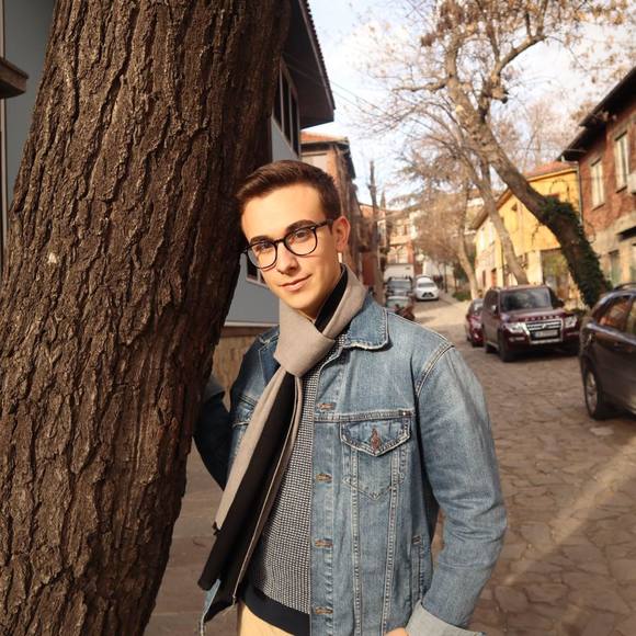 Profile Picture of Lucas Machado (@ldmachado1) on Poshmark