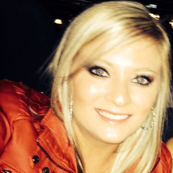 Profile Picture of Erica Mckey (@erica_mckey) on Poshmark