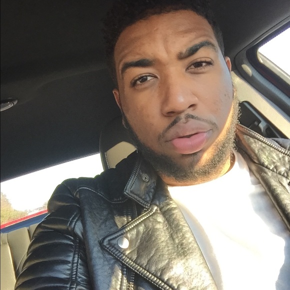 Profile Picture of Jarius Moore (@jm8799) on Poshmark