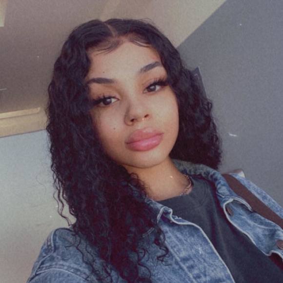 Profile Picture of Jalyn Adams (@jalynadams) on Poshmark