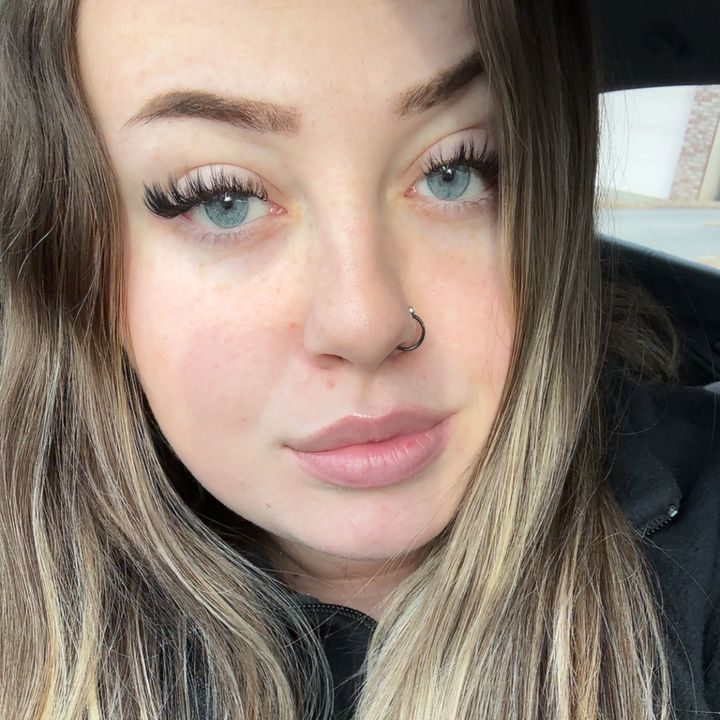 Profile Picture of amber (@amberfallet) on Tiktok