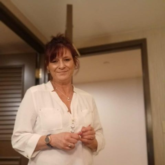 Profile Picture of Melinda Rickard (@rickardmelinda) on Poshmark