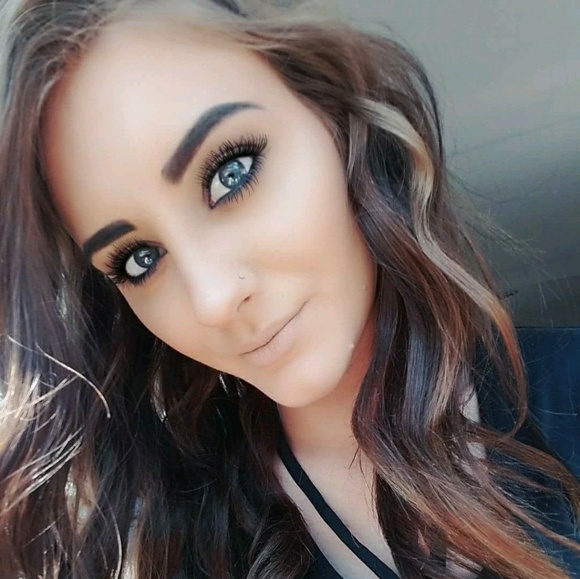 Profile Picture of Danielle Reddick (@quietsniperwolf) on Poshmark