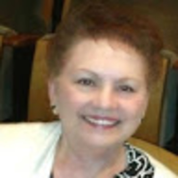 Profile Picture of Sandra Teitelbaum (@sandralt0201) on Poshmark