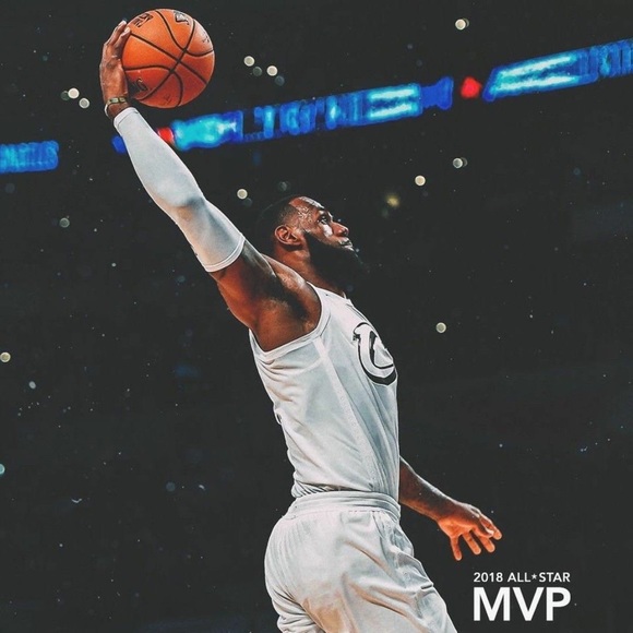 Profile Picture of Justin Feng (@fengzhang9999) on Poshmark