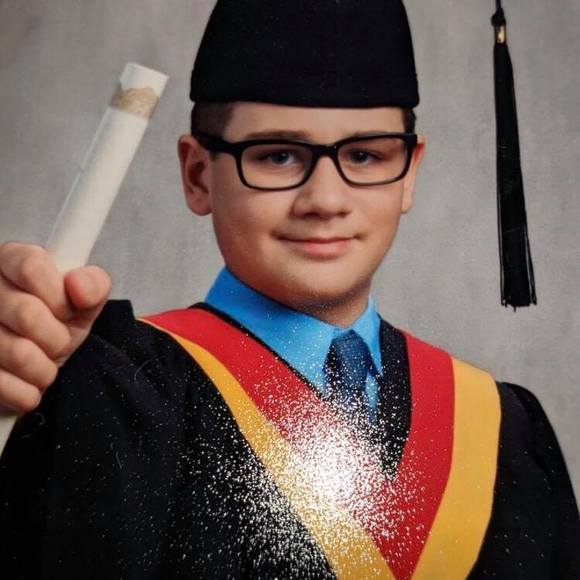Profile Picture of Ivano Richards (@ivanorichards) on Poshmark