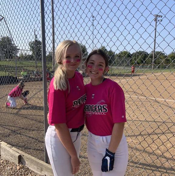 Profile Picture of Sarah Devore (@sarahdevore) on Poshmark