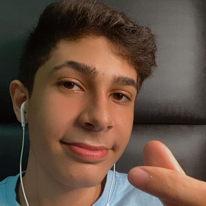 Profile Picture of Andrei Mattiello (@andrei.lives) on Tiktok