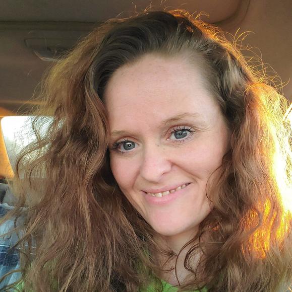 Profile Picture of Crystal Allen (@crystalallen448) on Poshmark