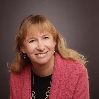 Profile Picture of Danielle Roche (@DanielleRoche15) on Twitter