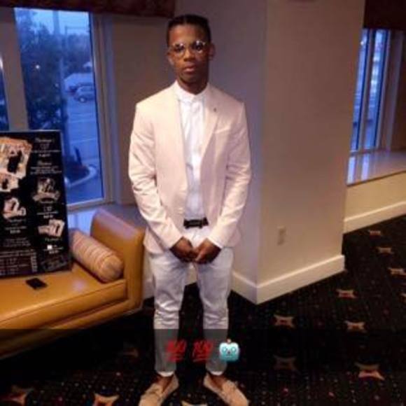 Profile Picture of Dexter Ifill (@difill) on Poshmark