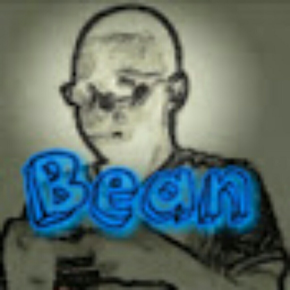 Profile Picture of Alan Calixte (@bean_supreme03) on Poshmark