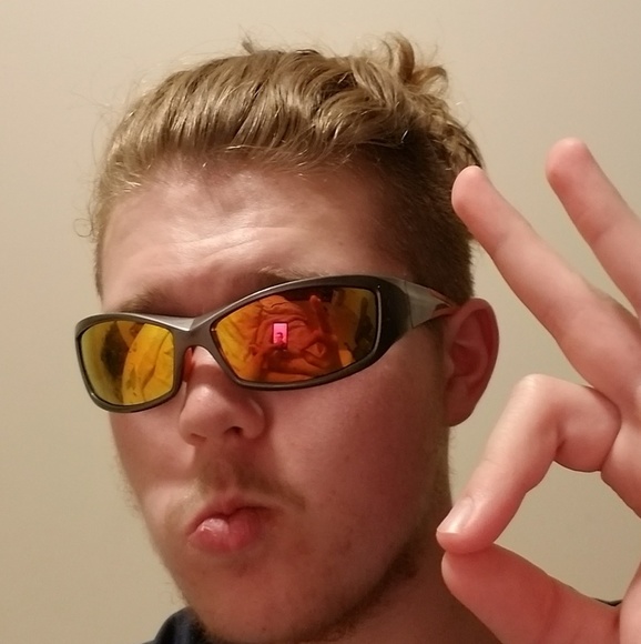 Profile Picture of Caden Shoap (@cadenps) on Poshmark
