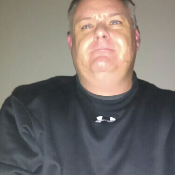 Profile Picture of Scott Dow (@scotrdow) on Poshmark