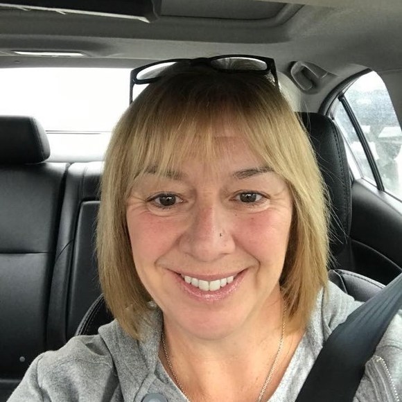 Profile Picture of Joanne Roberts (@purpleberllan) on Poshmark