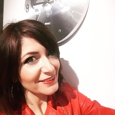 Profile Picture of Luz Martin (@luzformabelleza) on Twitter