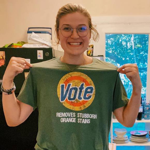 Profile Picture of Sydney Eiland (@eilandsc) on Poshmark