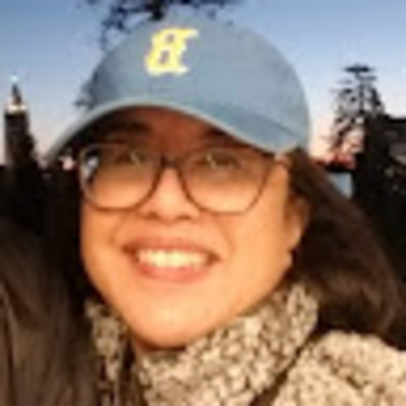 Profile Picture of Kristine Abueg (@kdabueg71) on Poshmark