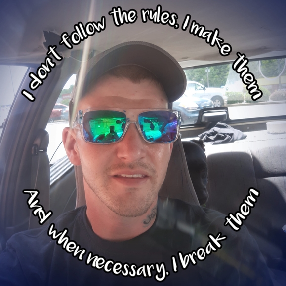 Profile Picture of Chris Hensley (@luckycph29) on Poshmark