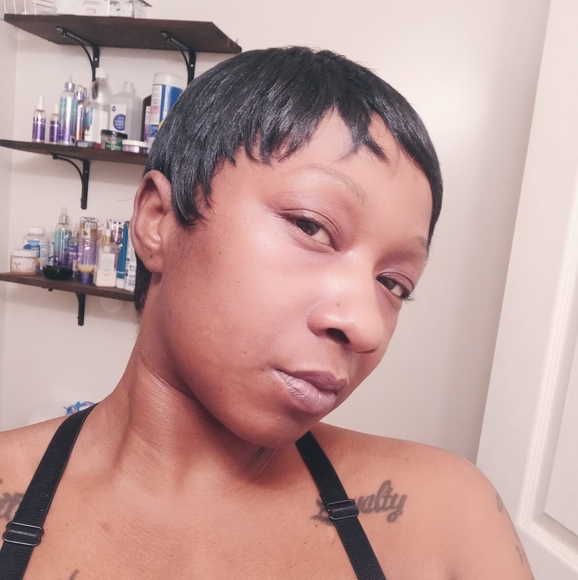 Profile Picture of Natasha Craigmiles (@ncraigmiles) on Poshmark