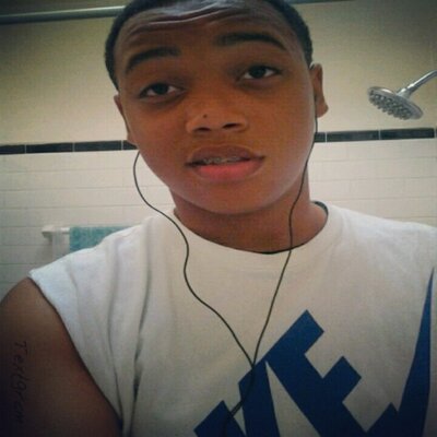 Profile Picture of Elijah Stephens (@IcantHoop_Eli) on Twitter