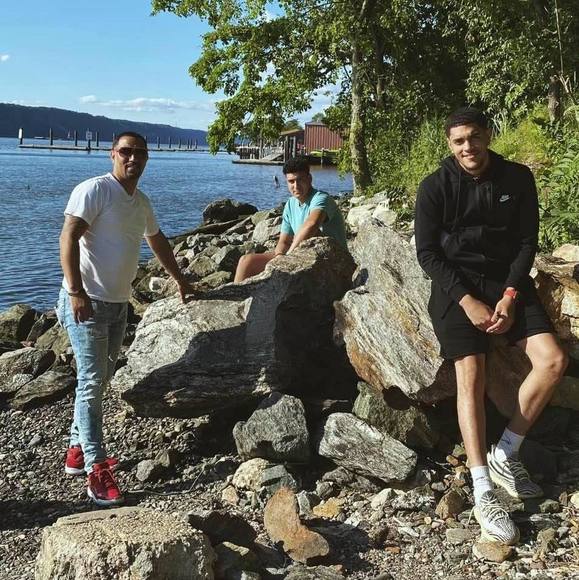 Profile Picture of Dani Acosta (@daniacosta463) on Poshmark