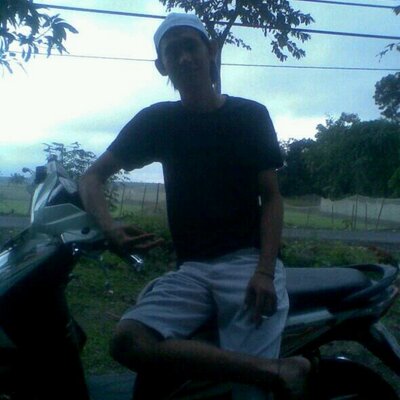 Profile Picture of Anton Marilyn Manzon (@DIKDAKTOR) on Twitter