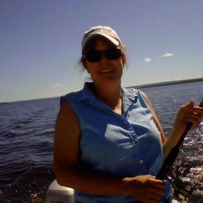 Profile Picture of Laurie Dutcher (@yellodog2) on Twitter