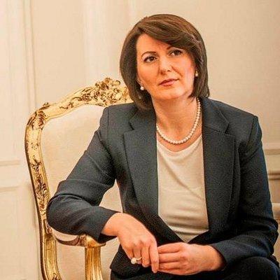 Profile Picture of Atifete Jahjaga (@atifete_jahjaga) on Twitter