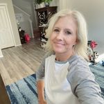 Profile Picture of Julie Merrell (@jewels_merrell) on Instagram