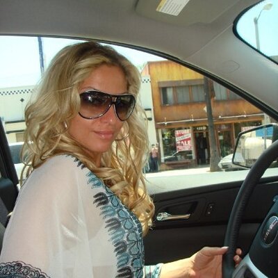 Profile Picture of Jeanette Lopes (@Jlopes5) on Twitter