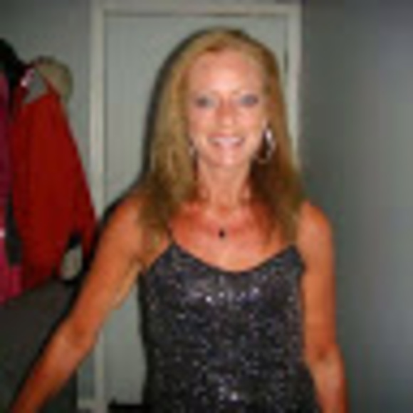Profile Picture of Marcy Rush (@marcyrush80) on Poshmark