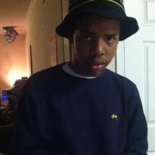 alex 👩🏻🦲 - Tiktok Profile Picture of alex 👩🏻🦲 (@alexandraareiff) on Tiktok