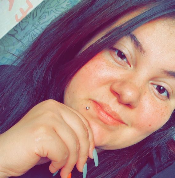 Profile Picture of Gisely Rivera (@giselyr) on Poshmark