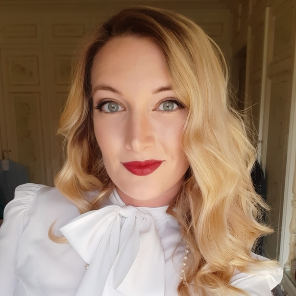 Profile Picture of Alex Lidgett (@ajlidgett) on Poshmark