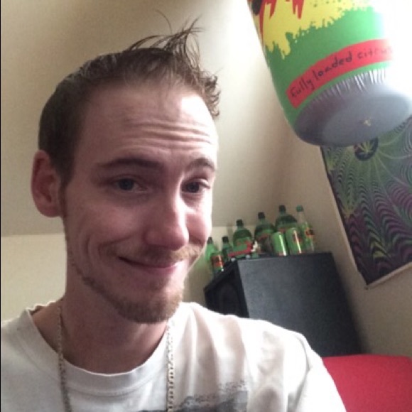 Profile Picture of Aaron Pratt (@shaggy77) on Poshmark