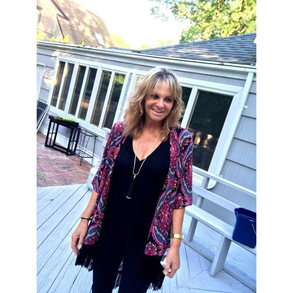 Lisa Taddonio - Poshmark Profile Picture of Lisa Taddonio (@lisatadd) on Poshmark