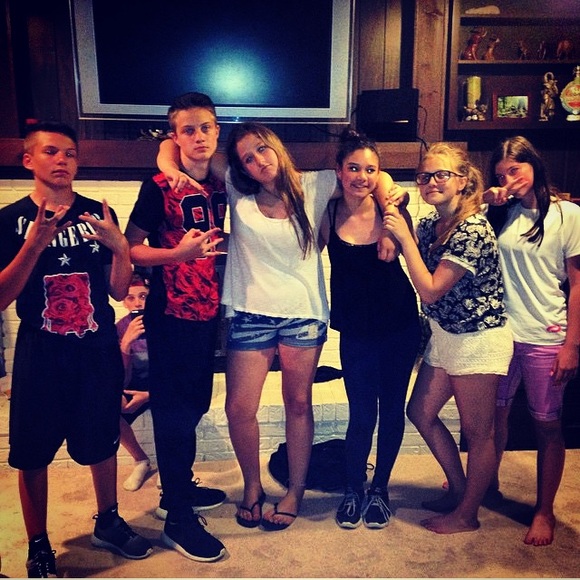 Profile Picture of Andrew Trypus (@andrew_trypus) on Poshmark