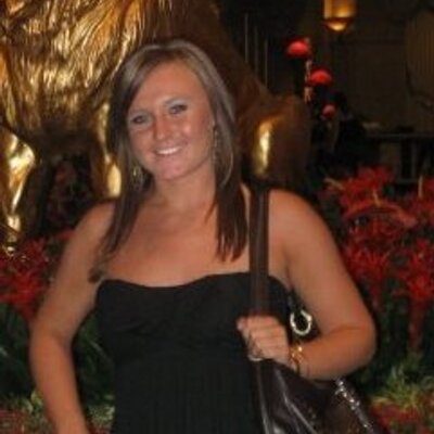 Profile Picture of Alicia Irwin (@alicia0324) on Twitter