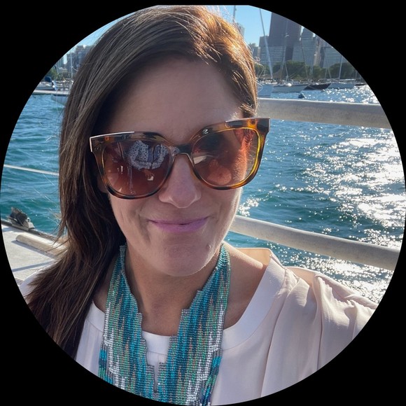 Profile Picture of Laurie Maringer (@rockaz13) on Poshmark
