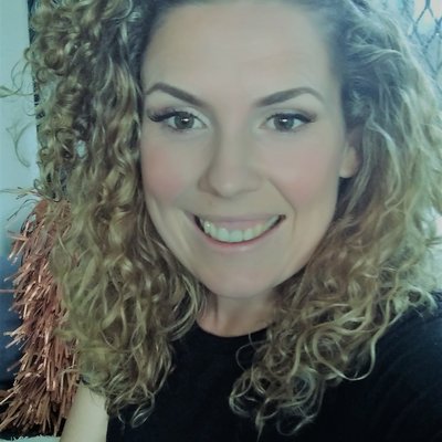 Profile Picture of Jo Hobson (@Johob81) on Twitter